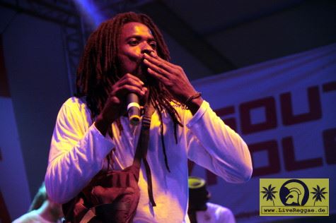 Buju Banton (Jam)  with Sentinel Sound - Summer Jam Festival - Yellow Tent - Fuehlinger See, Koeln - 4. Juli 2009 (11).JPG
